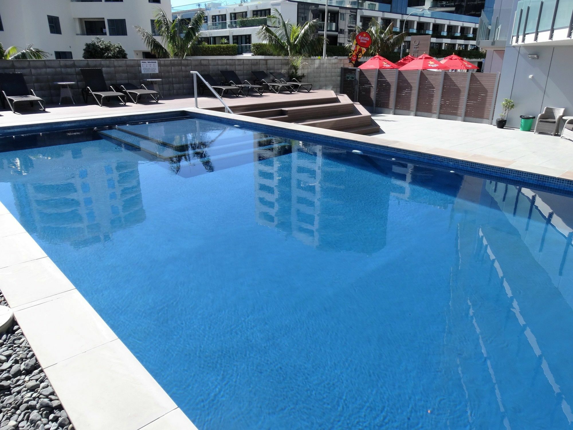 ماوْنت مونغانيو The Pacific Apartments المظهر الخارجي الصورة